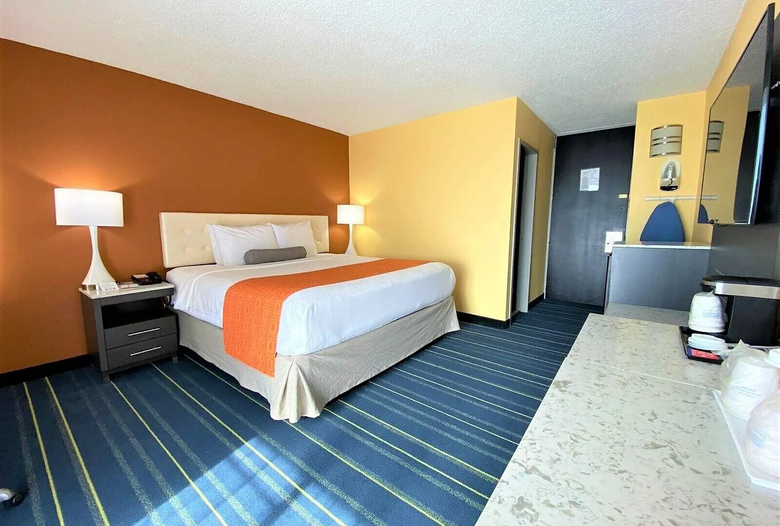 Howard Johnson By Wyndham Clifton Nj Hotel